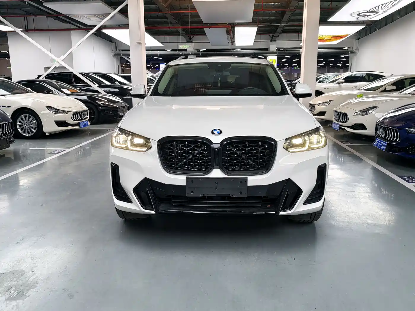 BMW X4 2022 xDrive 25i M Sport Package фото 2