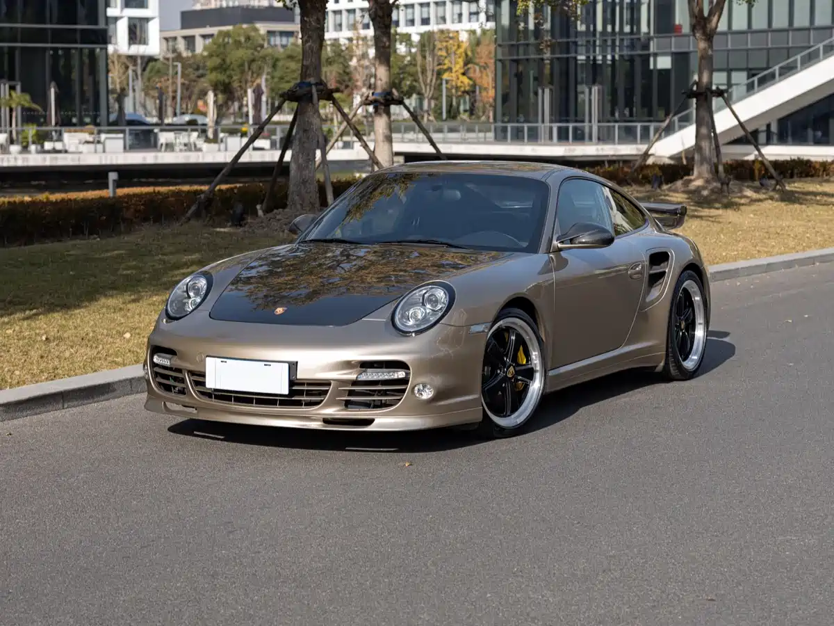 Porsche 911 2010 Turbo S 3.8T