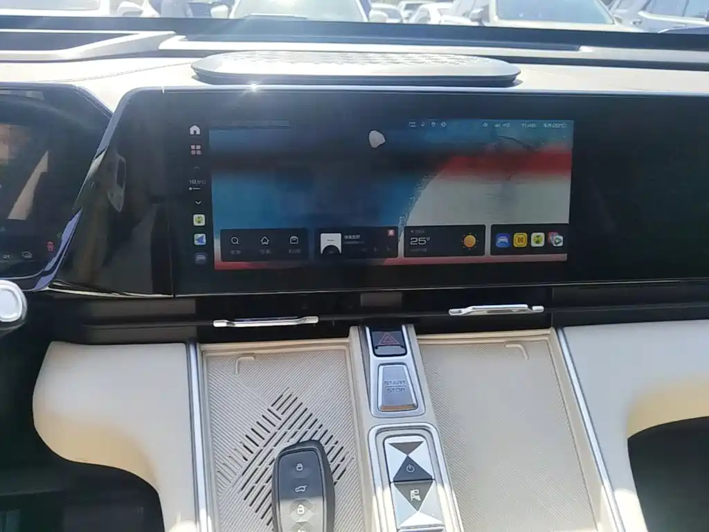 Haval Xiaolong MAX 2023 2023 1.5L Hi4 105 4WD Smart Flagship