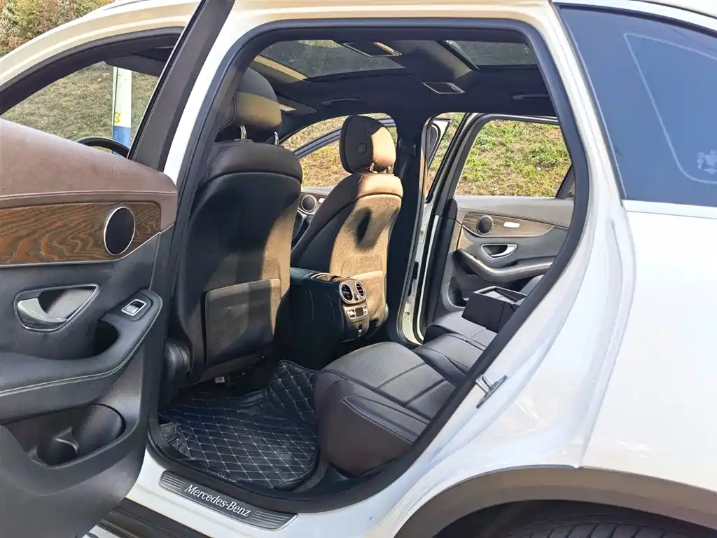 Mercedes-Benz GLC 2020 GLC 260 L 4MATIC Luxury фото 10