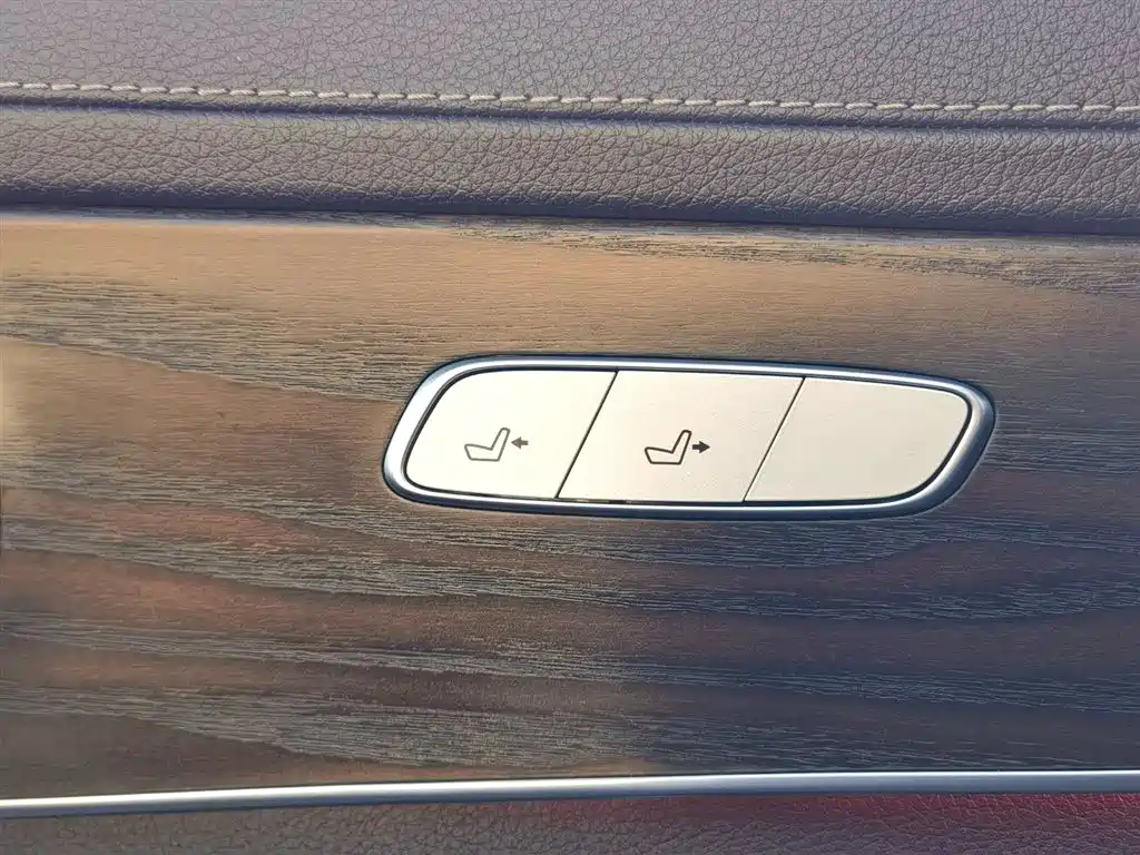 Mercedes-Benz GLC 2020 GLC 260 L 4MATIC Luxury фото 35