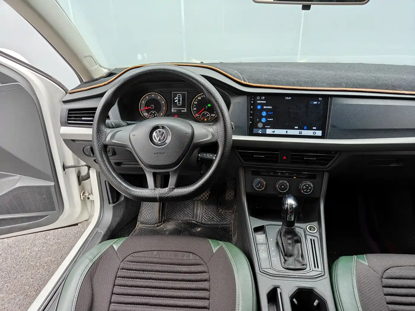 Volkswagen Lavida 2018 1.5L Auto Trend Edition China V фото 6