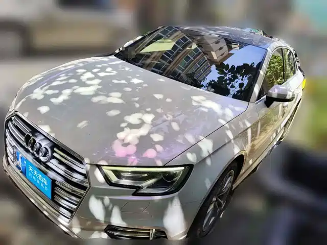 Audi A3 2018 30th Anniversary Limousine 35 TFSI Progressive — фото 1