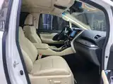 Фото 6 - Toyota Vellfire