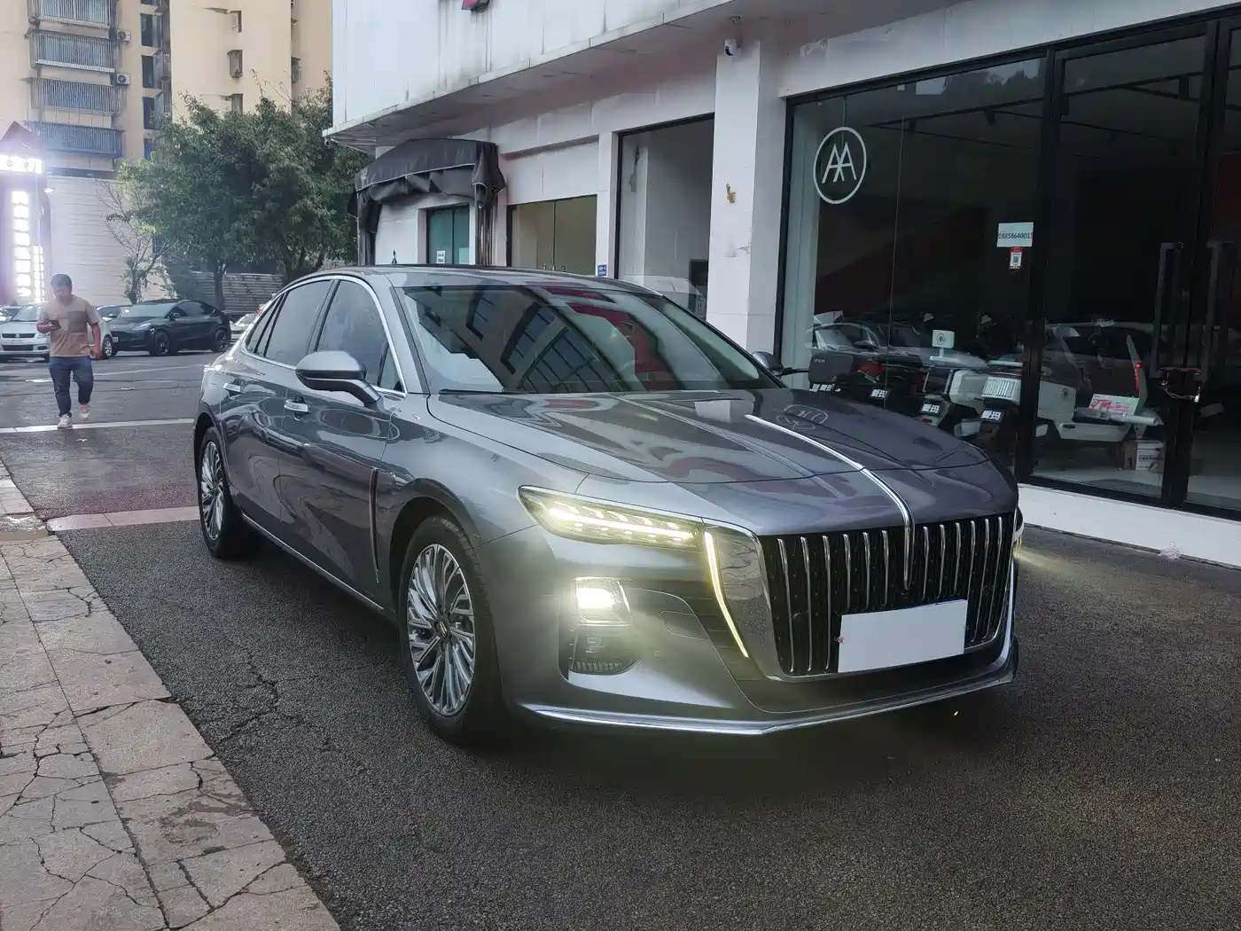 Hongqi H5 2023 2.0T Auto Smart Connect Flag Comfort фото 4