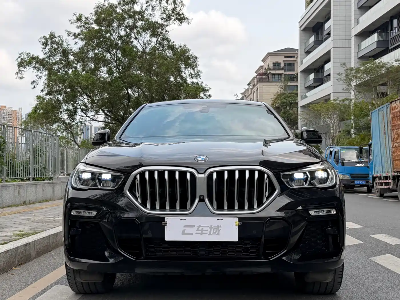 BMW X6 2020 xDrive40i M Sport Package фото 15