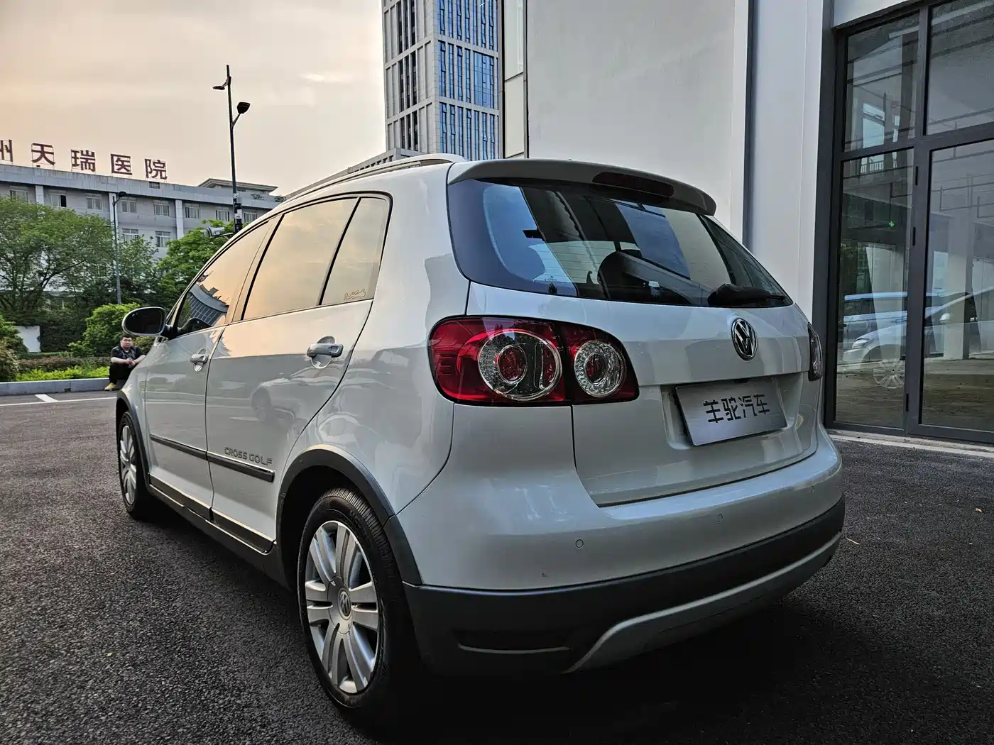 Volkswagen Golf (Import) 2011 1.4TSI Cross Golf фото 2