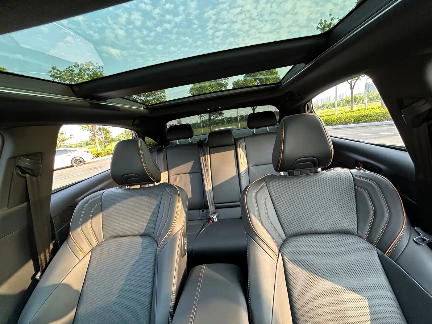 Toyota Avalon 2024 Hybrid 2.0L Luxury Edition фото 11