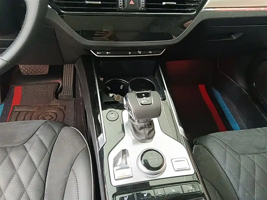 Hongqi HS5 2019 2.0T Smart Connect Enjoy Edition фото 14