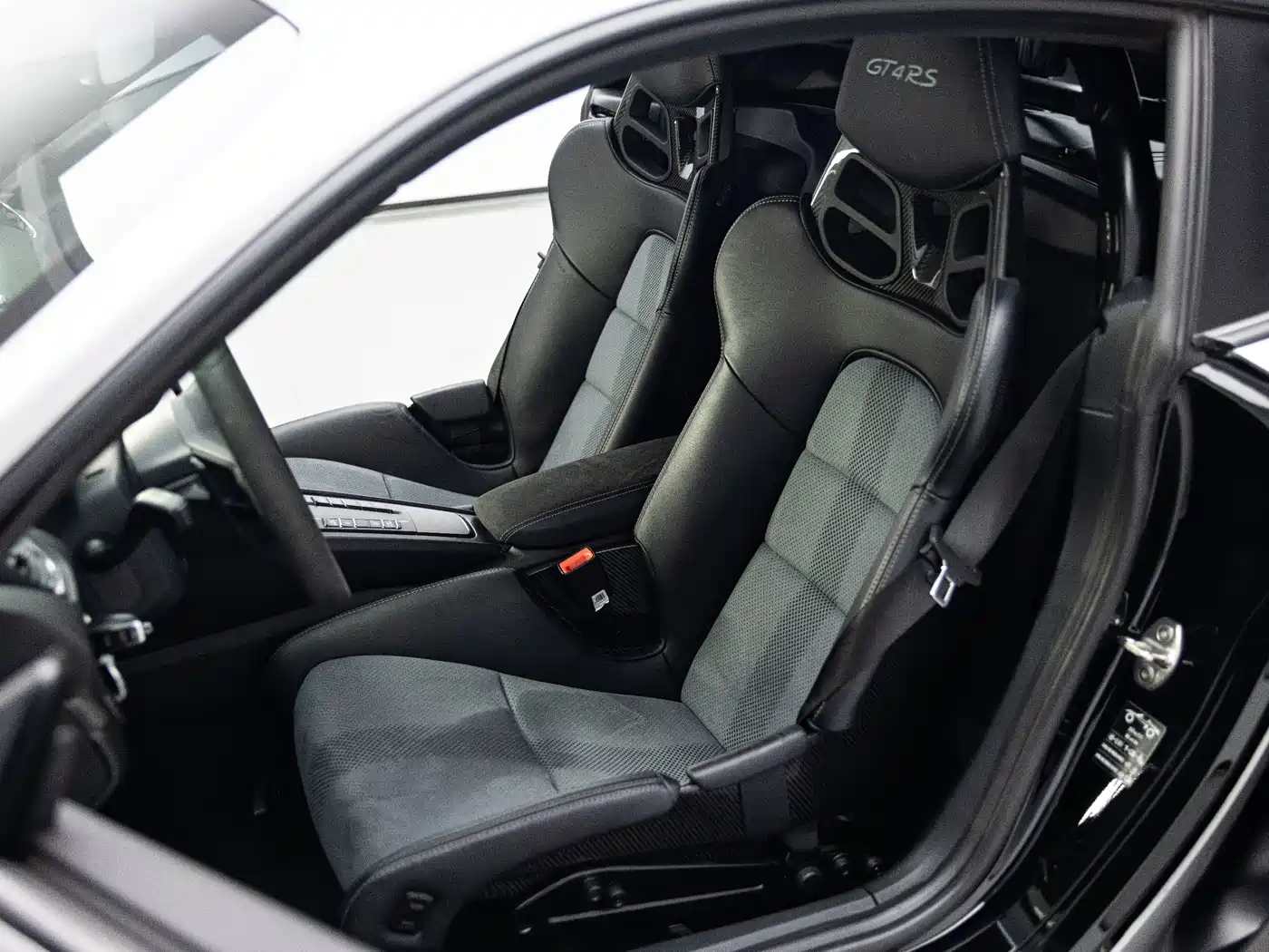 Porsche 718 2022 Cayman GT4 RS 4.0L фото 10