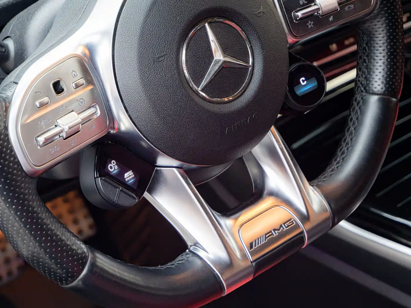 Mercedes-Benz A-Class AMG 2020 AMG A 35 L 4MATIC фото 24