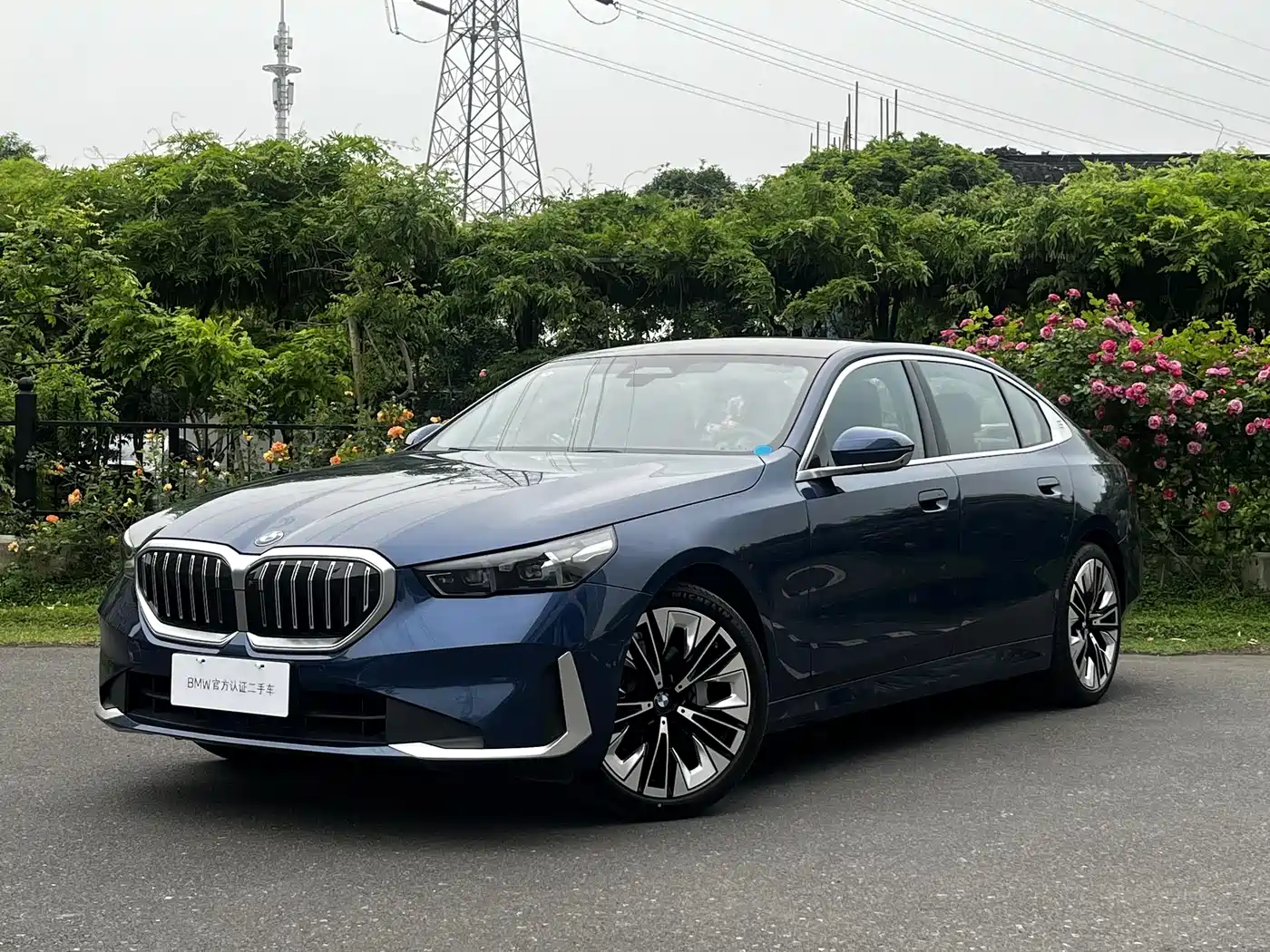 BMW 5 Series 2024 530Li Premium Luxury Package фото 6