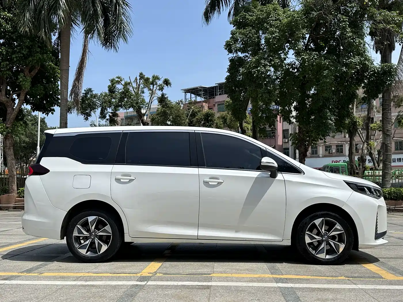 GAC TRUMPCHI TRUMPCHI M6