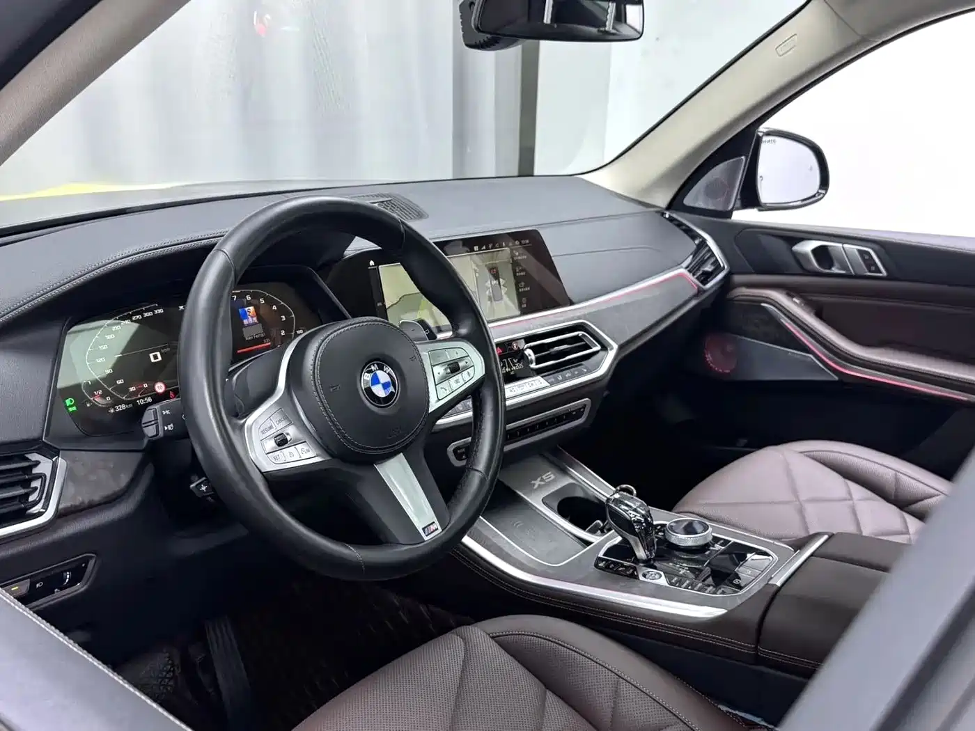 Фото 2 - BMW X5
