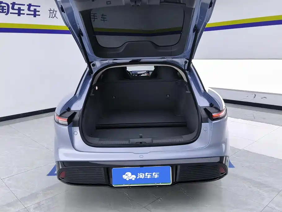 Dongfeng Fengxing Stellar S7 2025 2026 Model 650 Ultra-Fast Charge Luxury Edition