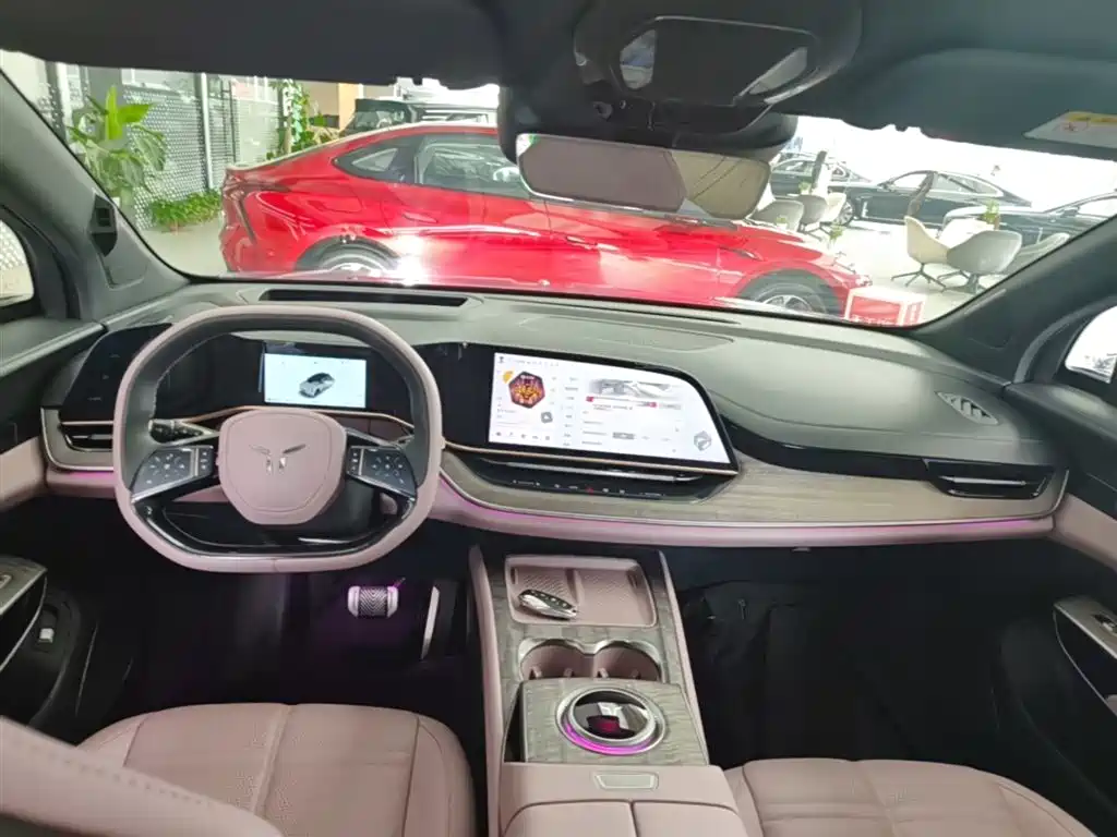 Hongqi Tian Gong 08 2025 680 Ultra AWD фото 10