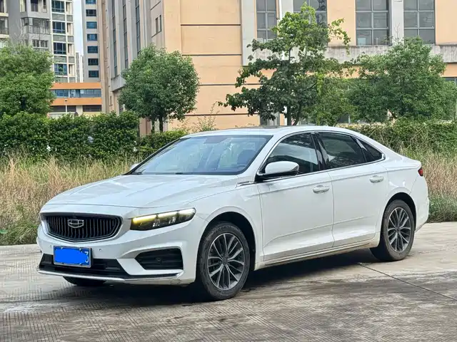 Geely Preface 2.0TD, Люкс