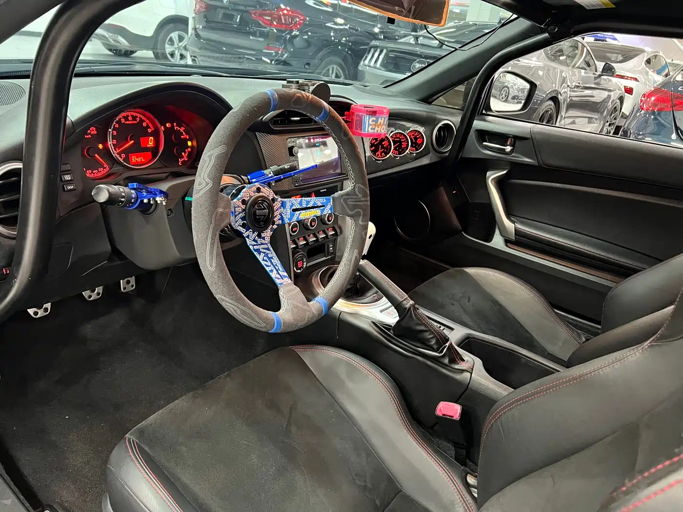 Subaru BRZ 2015 2.0i Manual фото 9