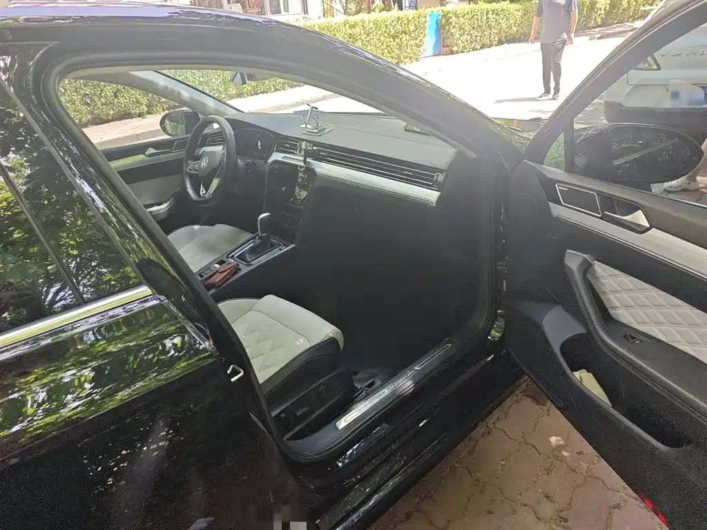 Volkswagen Magotan 2023 Model 2 Million Commemorative Edition 380TSI DSG Flagship фото 22