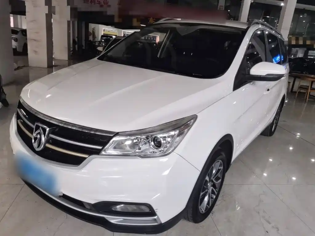Baojun 730 2019 2019 1.5T CVT Fashion Edition 7-Seater China VI