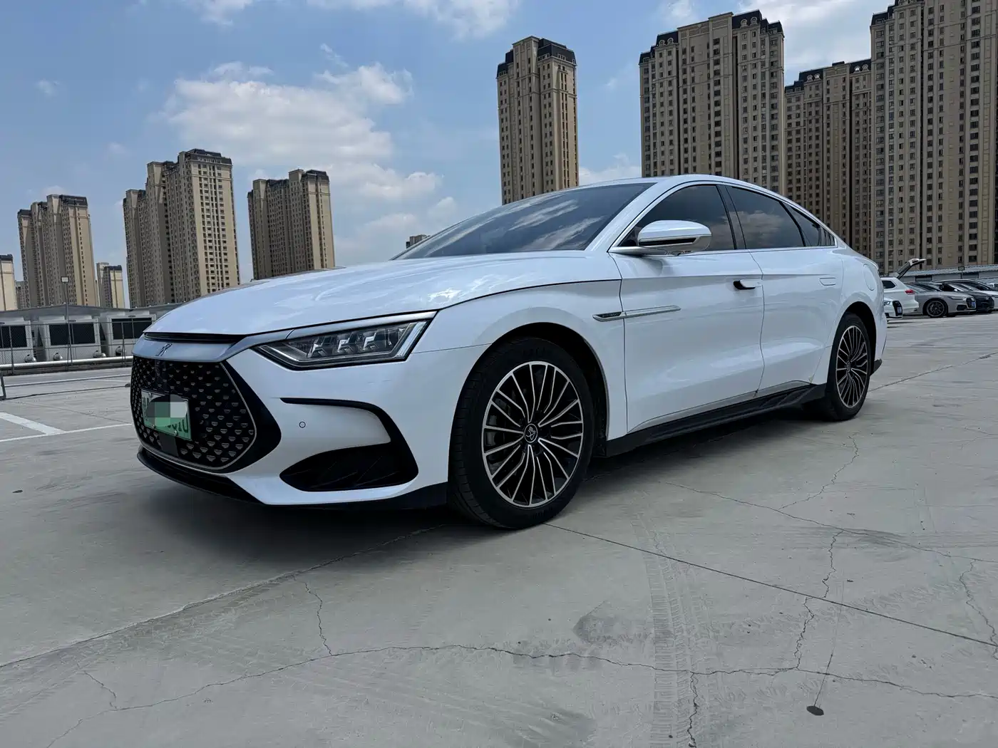BYD Han 2022 DM-i 121KM Premium
