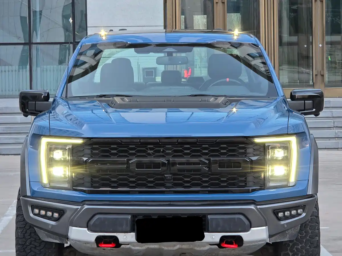 FORD F-150 RAPTOR