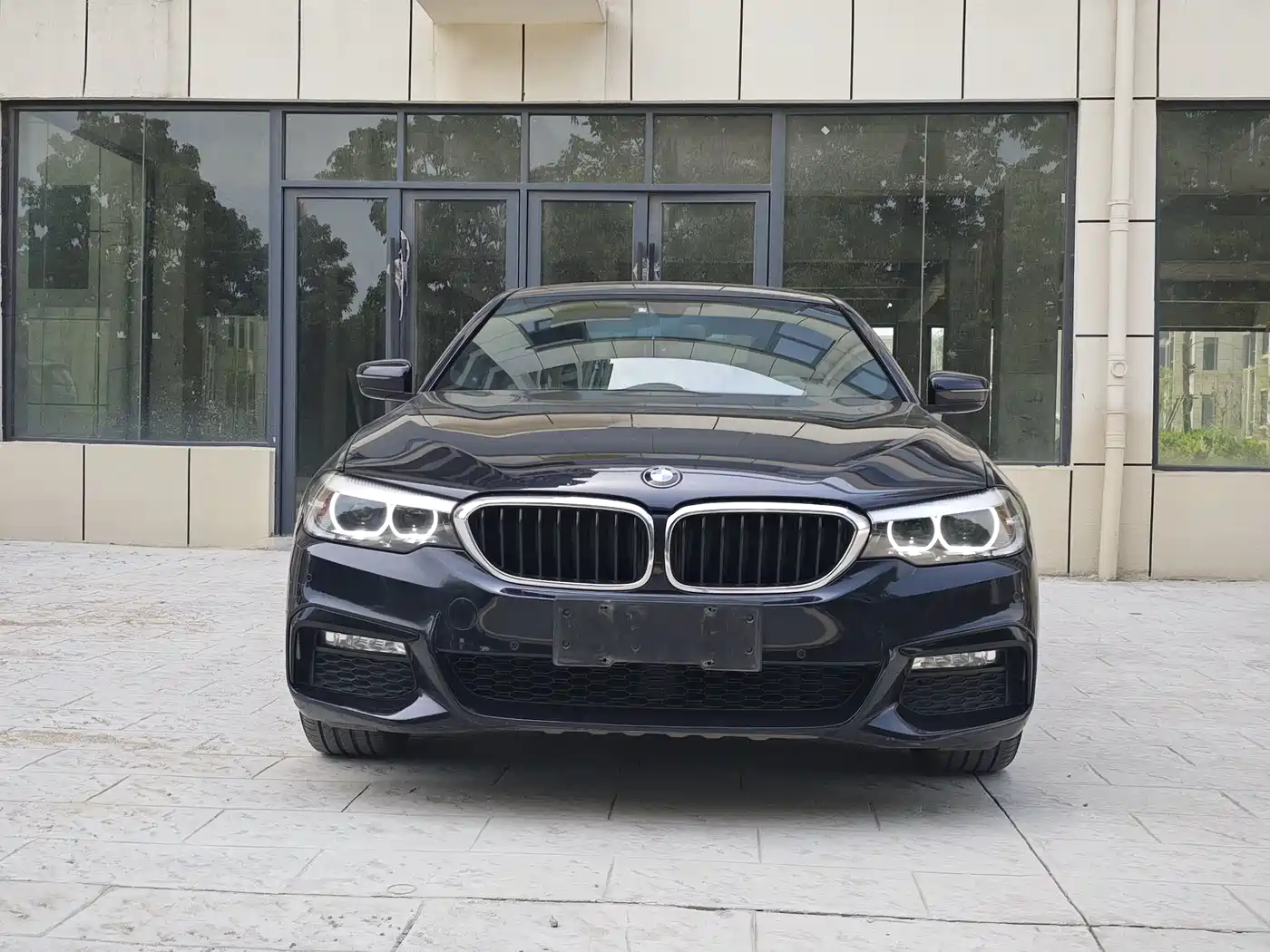 BMW 5 Series 2018 525Li M Sport Package фото 2