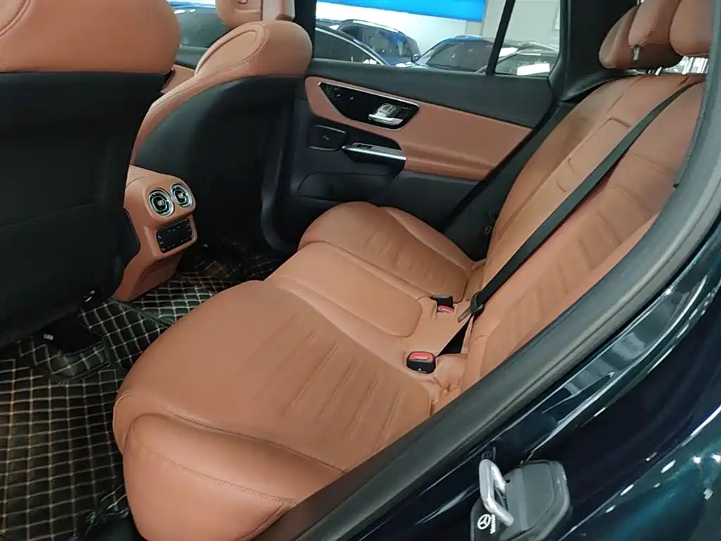 Mercedes-Benz GLC 2025 GLC 300 L 4MATIC Dynamic 5-seater фото 17