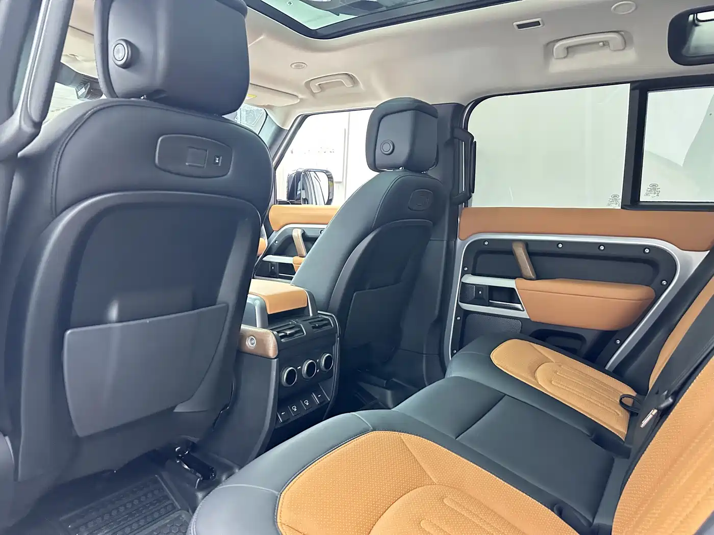 Land Rover Defender 2021 2022 110 P400 Dark Special Edition