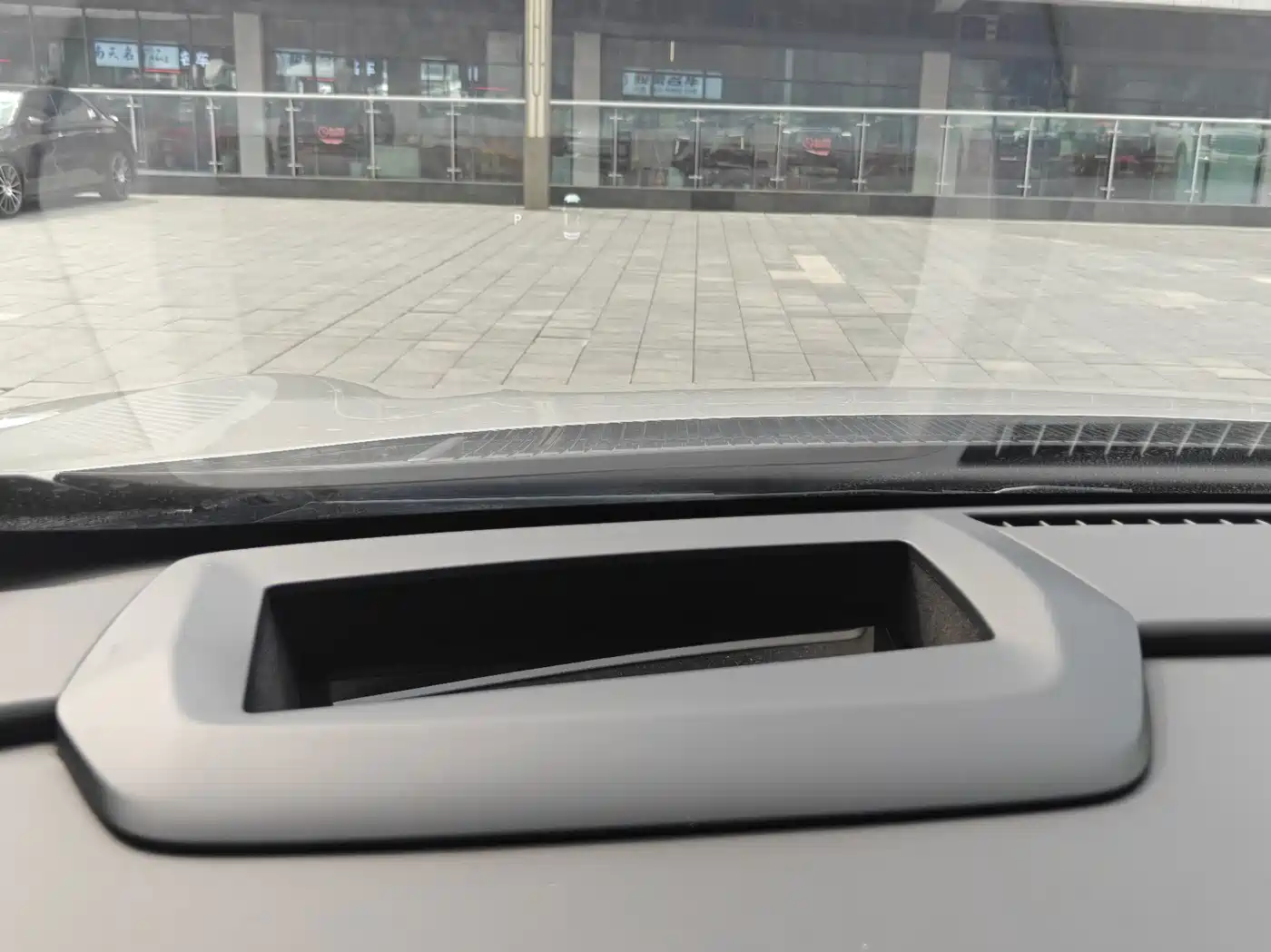 HiPhi Y 2025 2023 560km Pioneer Edition