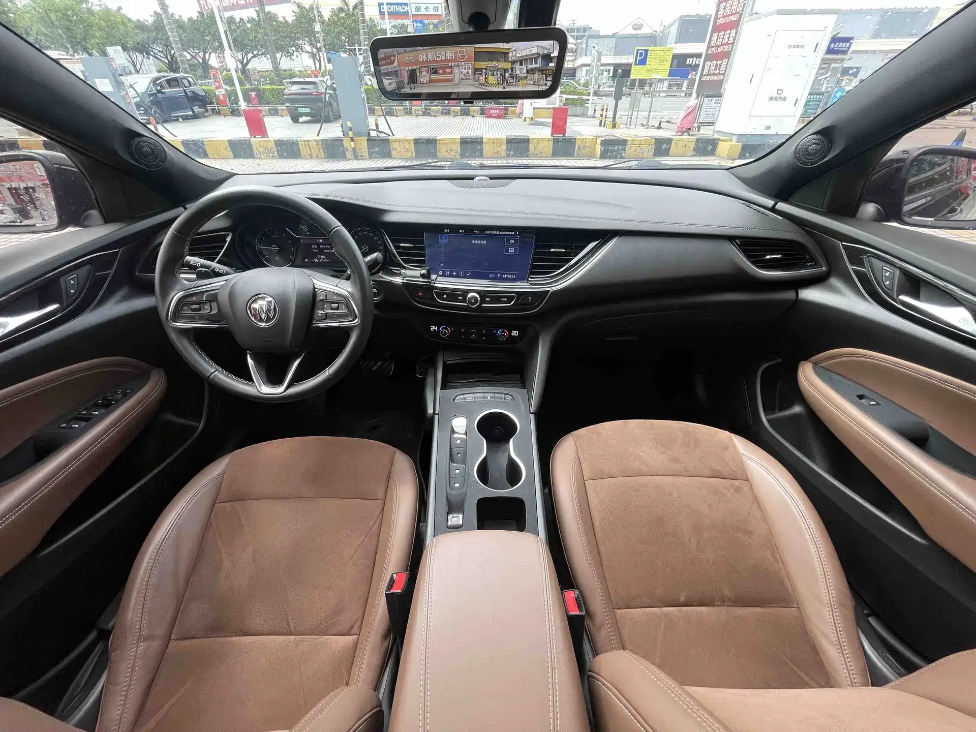 Фото 13 - Buick Regal