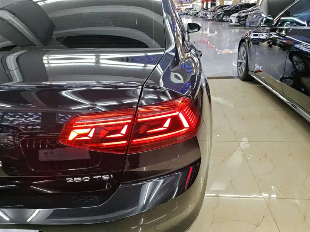 Volkswagen Magotan 2020 280TSI DSG Comfort фото 8