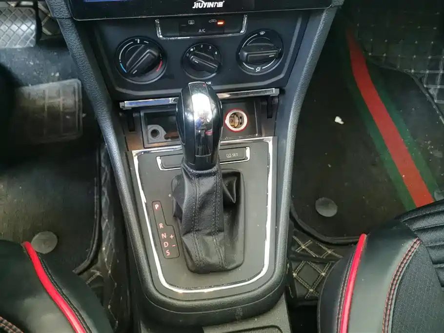 Volkswagen Bora 2019 Bora Legend 1.5L Automatic Fashion China VI фото 16