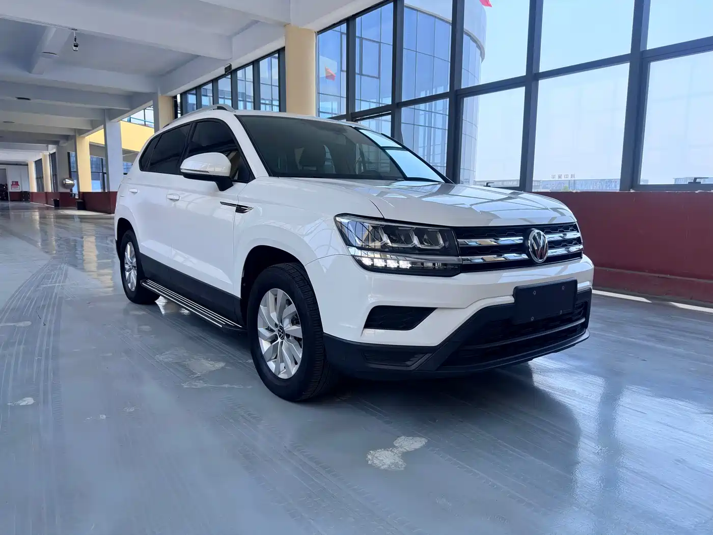 Volkswagen Tharu 2021 Model 280TSI 2WD Trend Edition фото 3