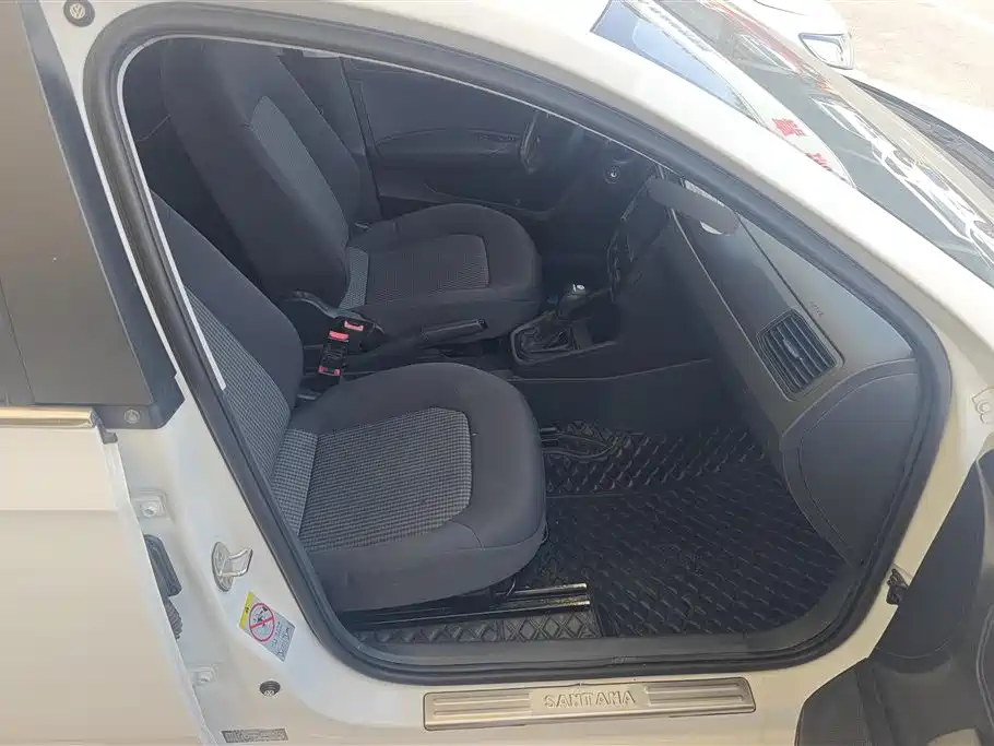 Volkswagen Santana 2016 1.6L Automatic Trend Edition фото 8
