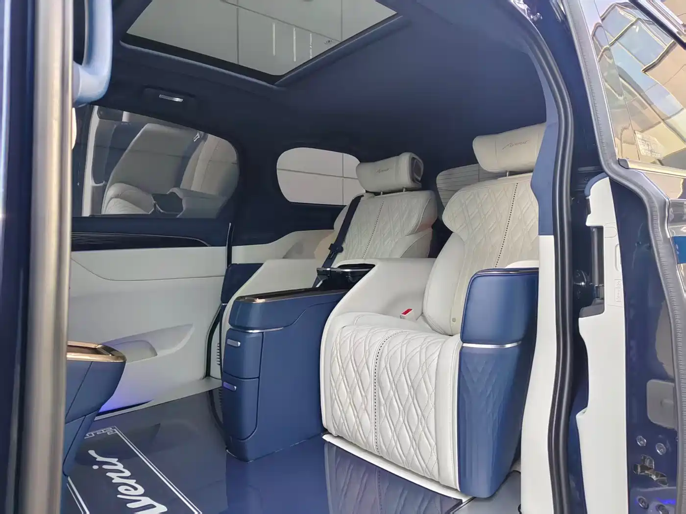 Buick GL8 2020 Avenir Four-Seat Prestige Edition фото 8