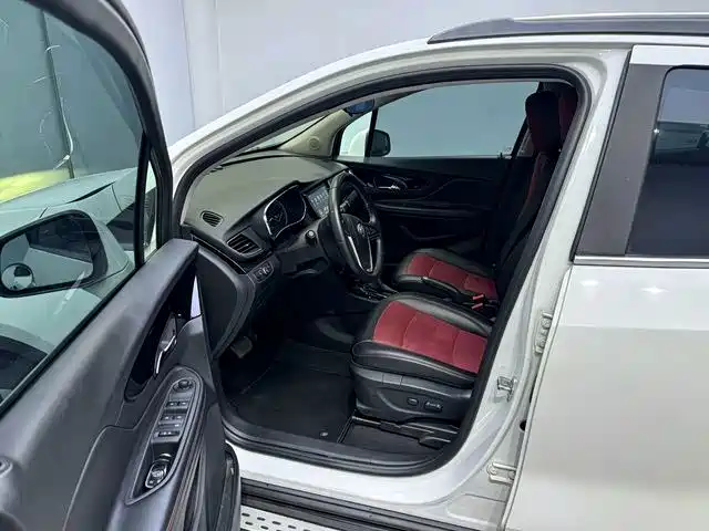 Фото 14 - Buick Encore