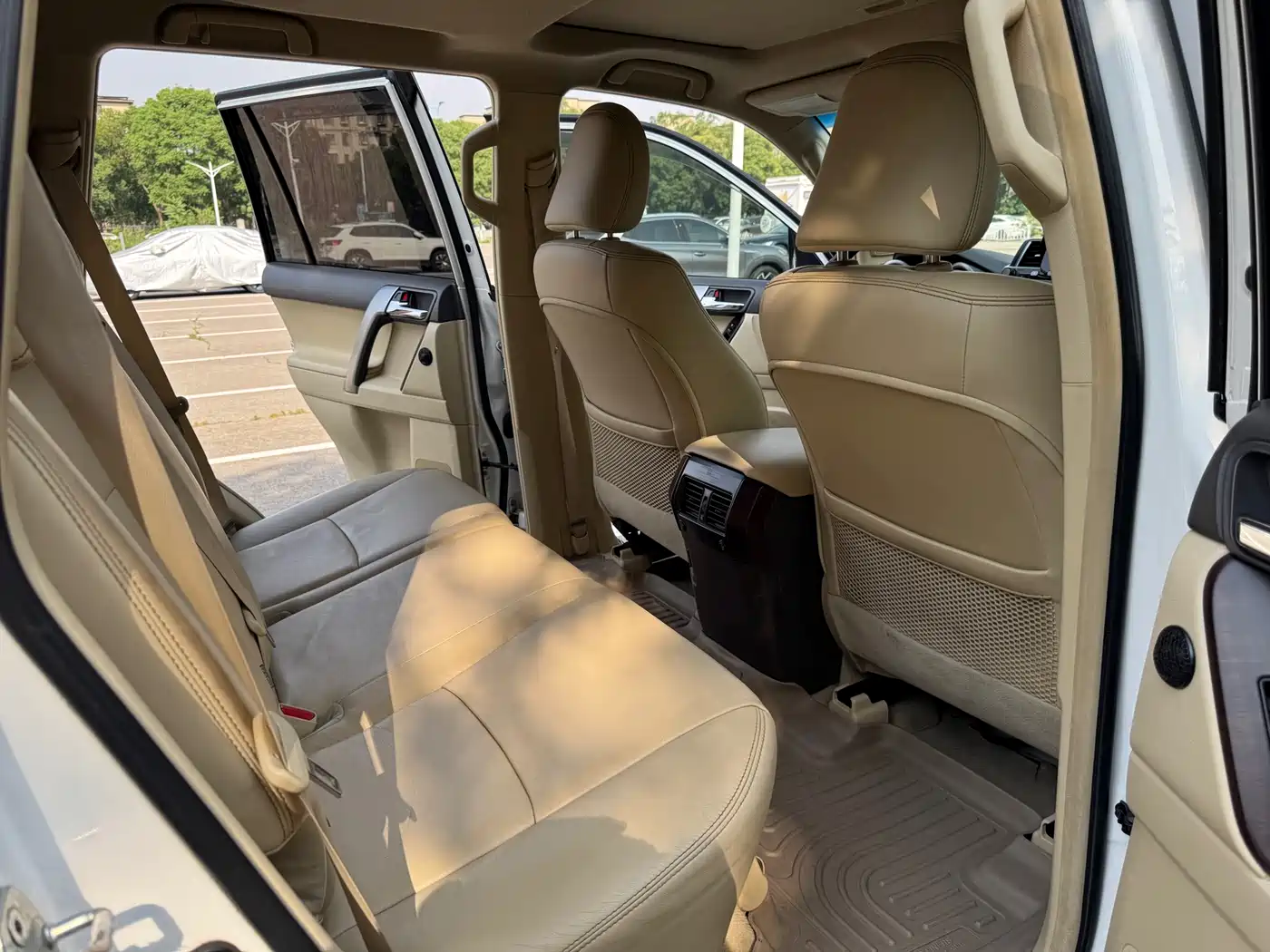 Toyota Prado 2014 4.0L Automatic TX-L фото 22
