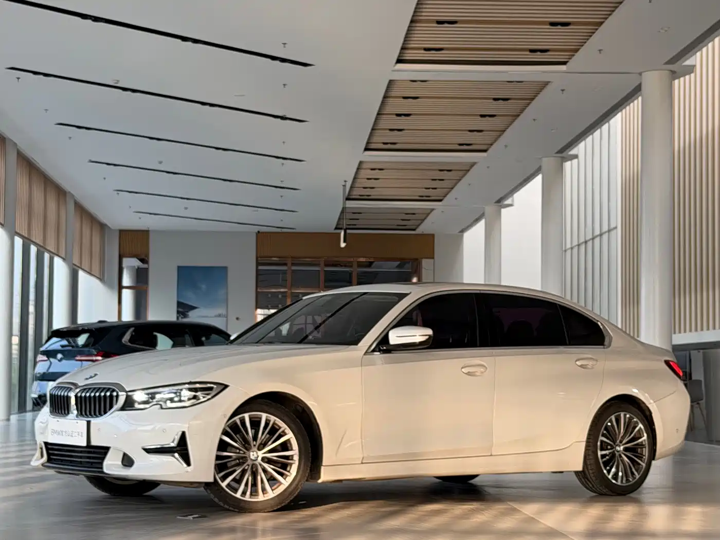 BMW 3 Series 2020 325Li Launch Edition