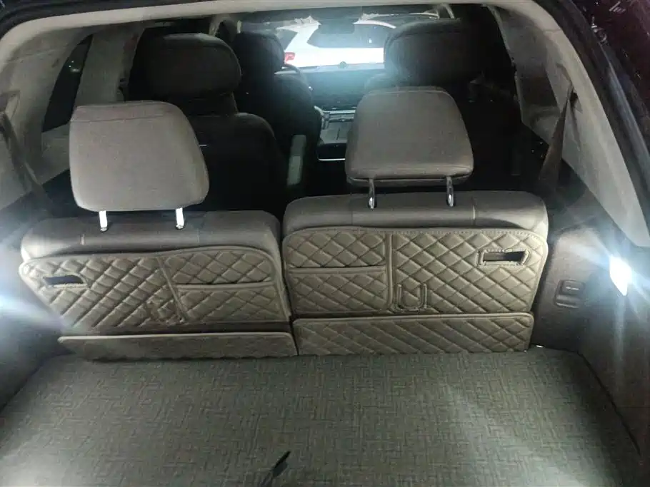 AITO Wenjie AITO M9 2024 Range Extender Max 52kWh 6-seater фото 4