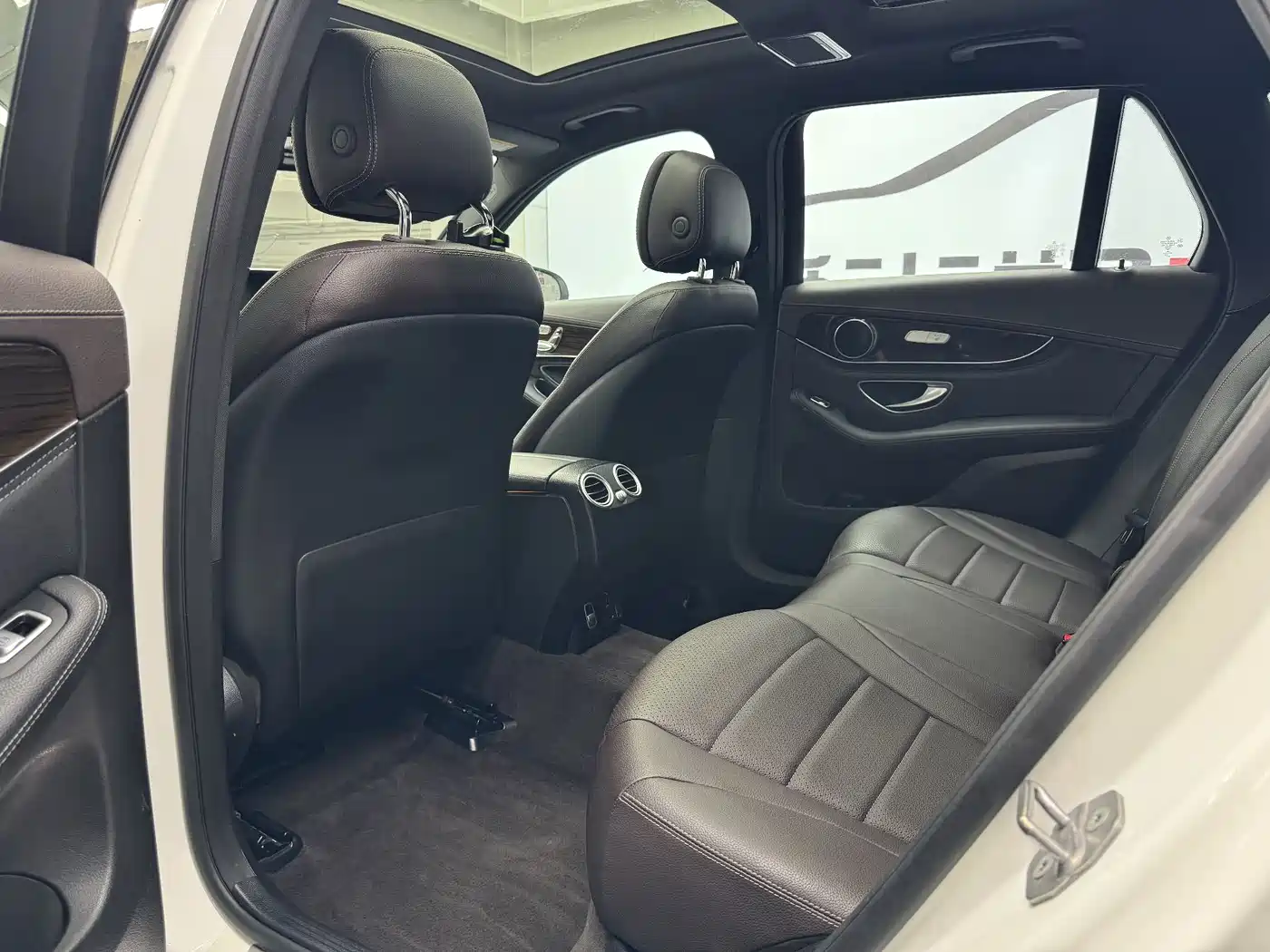 Mercedes-Benz GLC 2019 GLC 260 4MATIC Dynamic фото 13