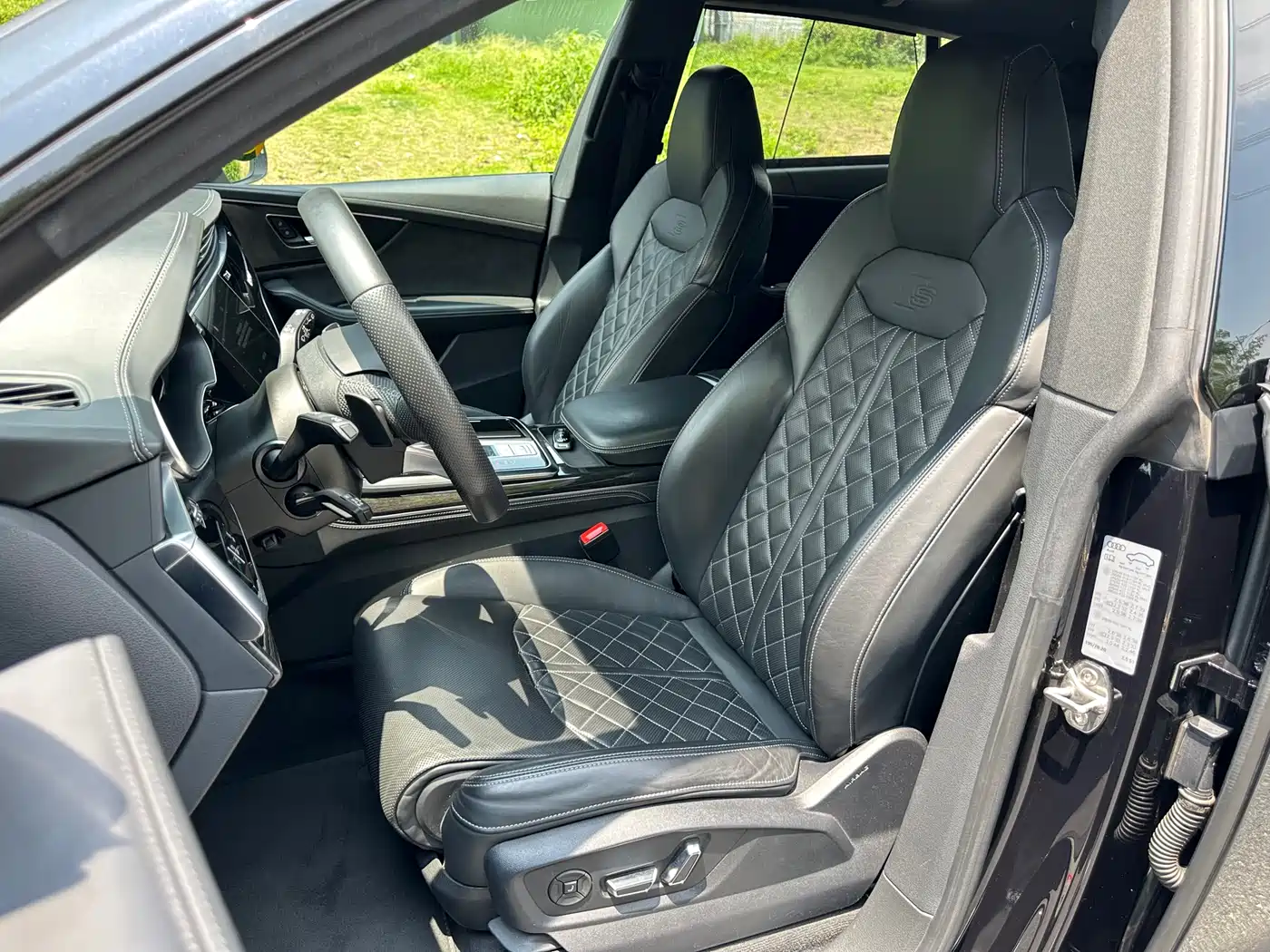 Audi Q8 2021 55 TFSI Dark Knight Limited Edition фото 10