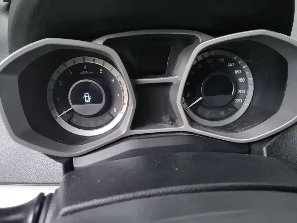 JAC Refine S3 2014 2014 1.5L CVT Luxury Smart