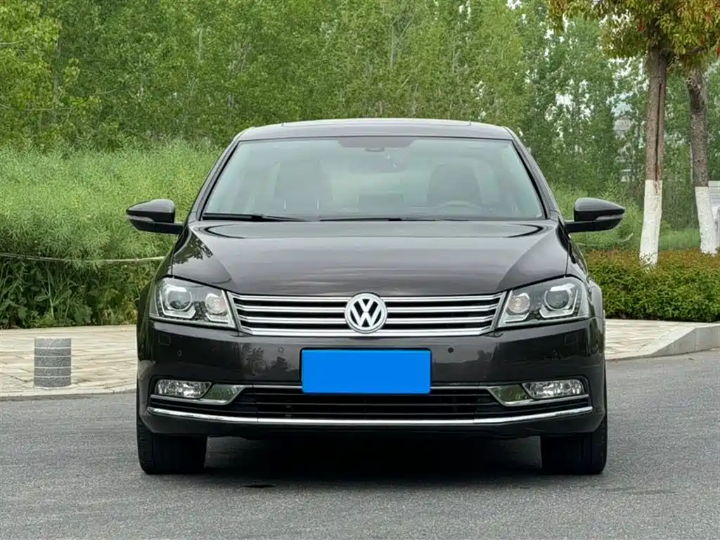 Volkswagen Magotan 2015 Facelift 2.0TSI Premium фото 2