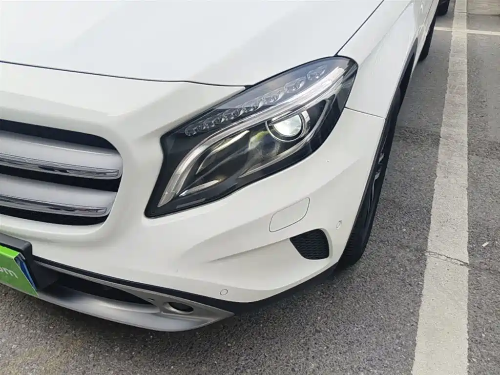 Mercedes-Benz GLA 2016 GLA 200 Fashion фото 24