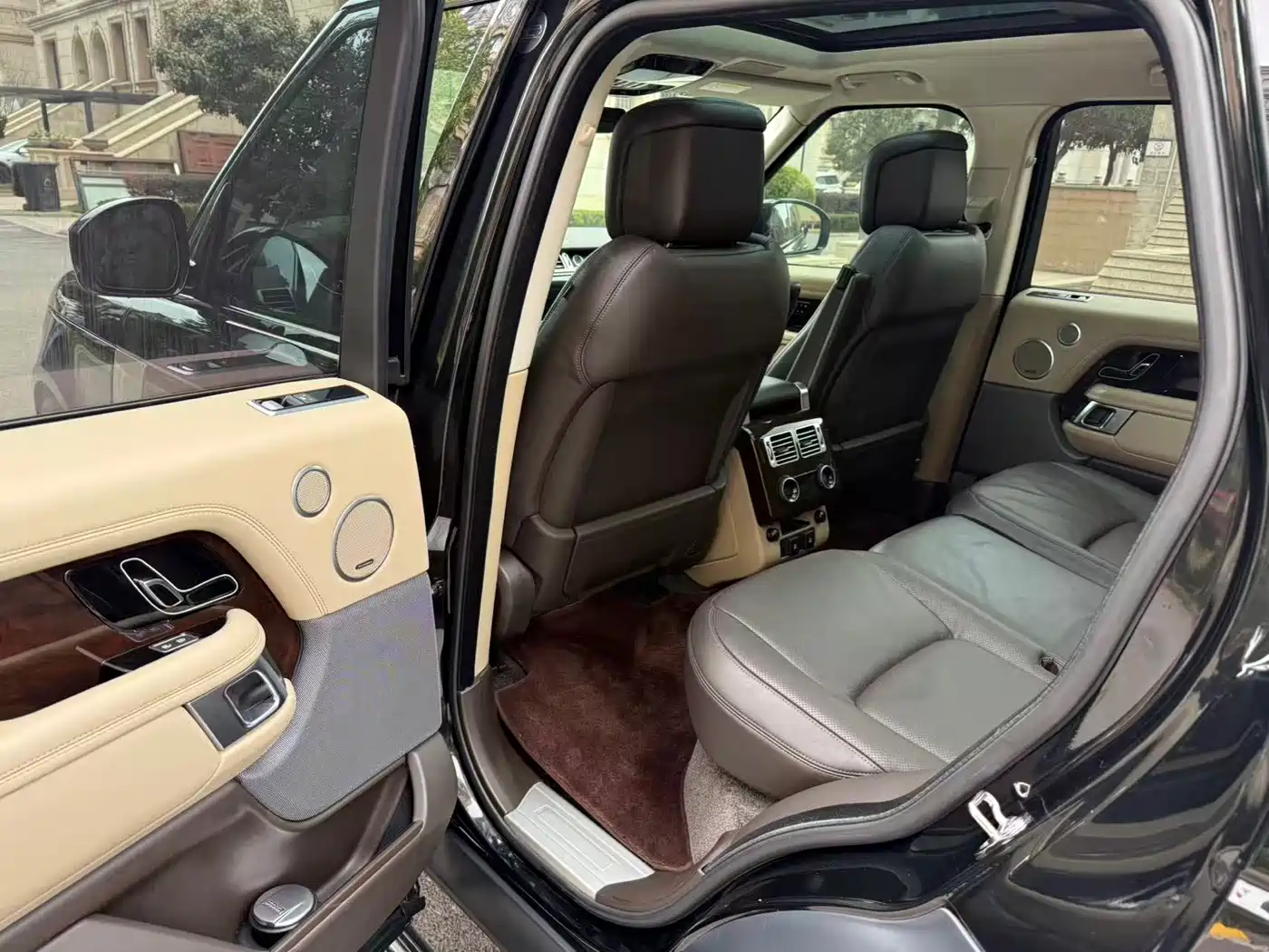 LAND ROVER RANGE ROVER