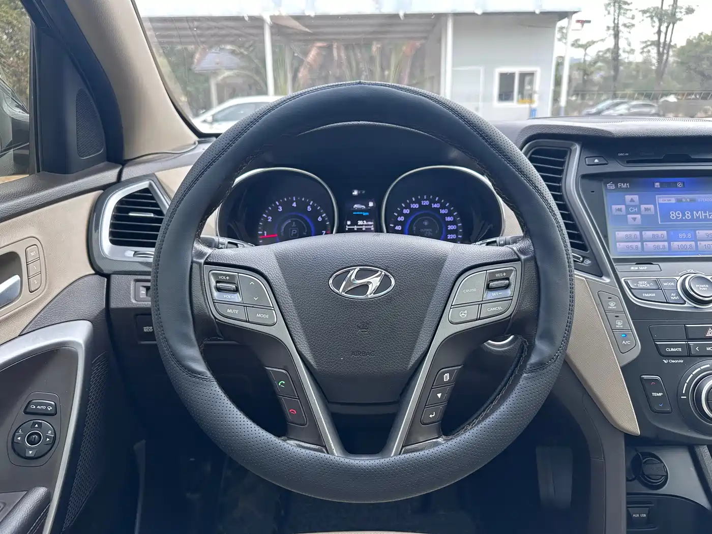 Hyundai Santa Fe 2013 Facelift 2.4L Automatic 4WD Premium фото 16