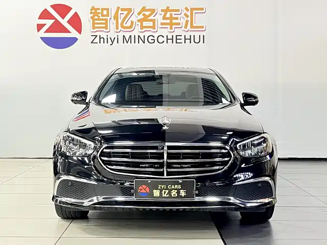 Mercedes-Benz E-Class 2022 Facelift III E 300 L Luxury — фото 2