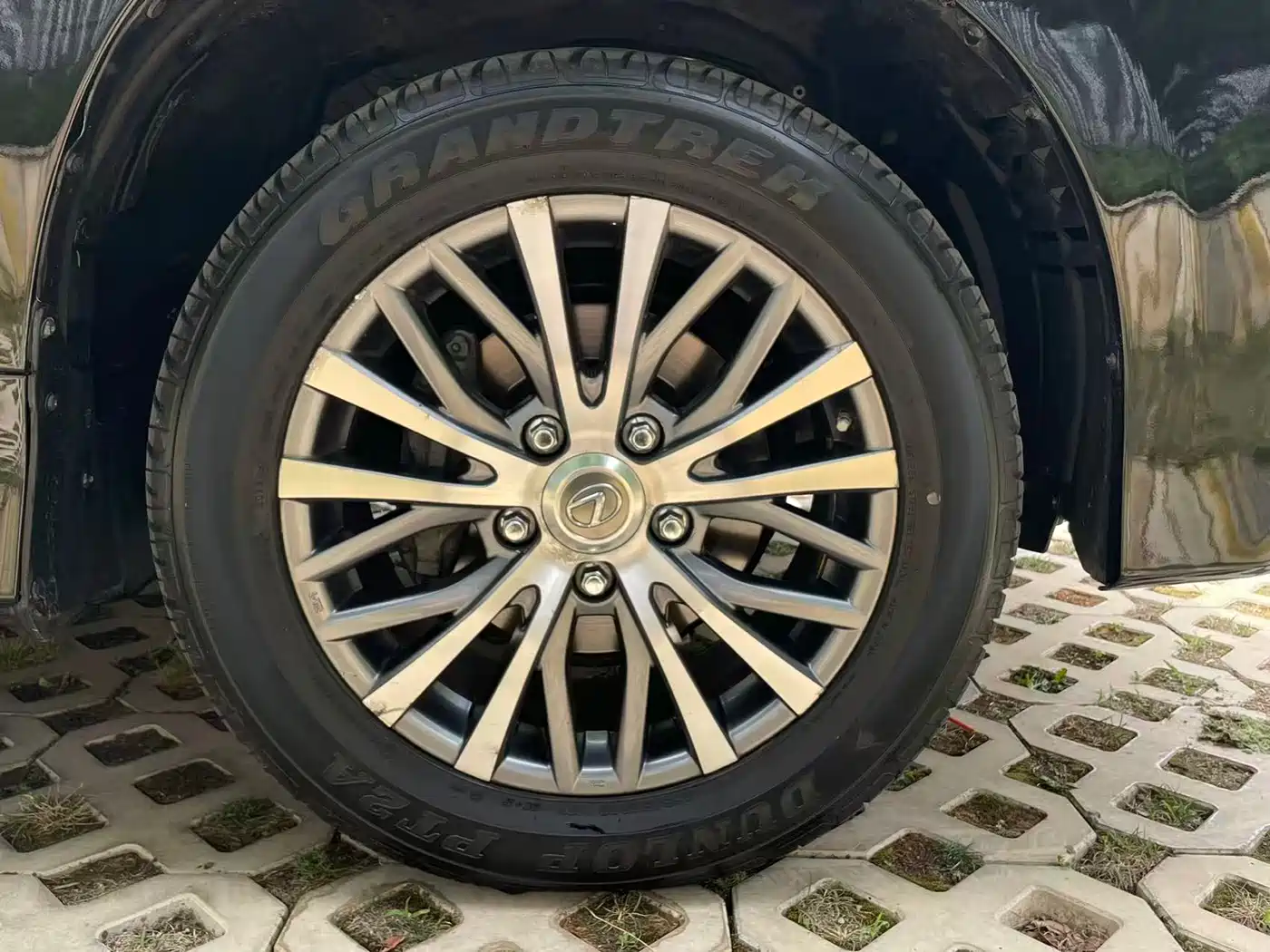 Lexus LX 2017 570 Dynamic Luxury фото 17