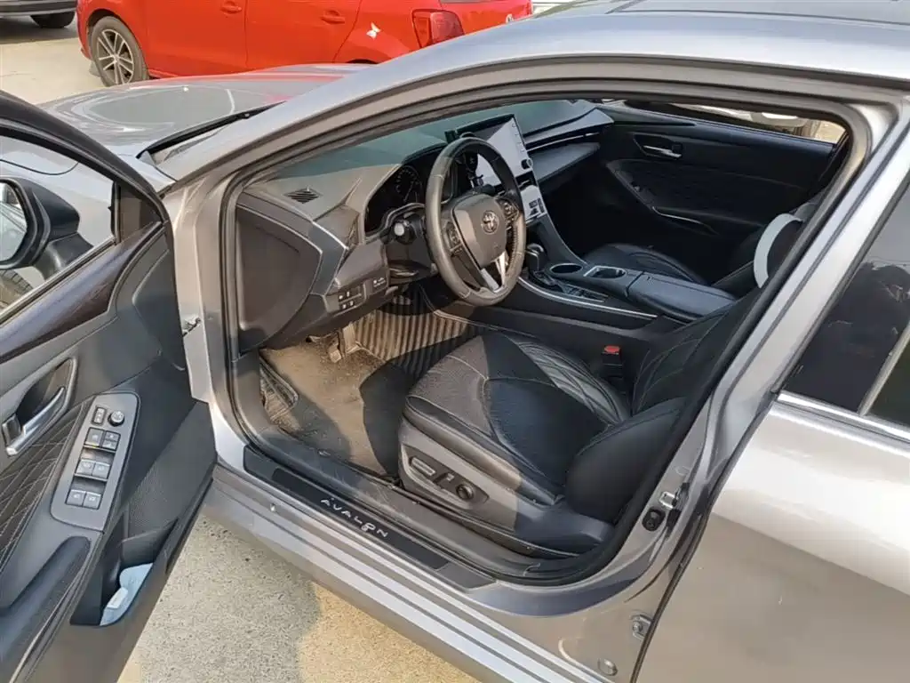 Toyota Avalon 2019 2.5L Touring Premium Edition China VI фото 16
